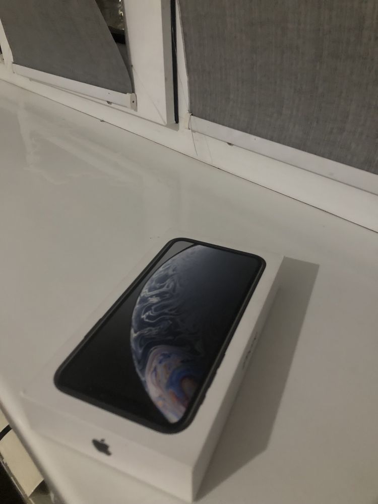 Iphone XR черного цвета