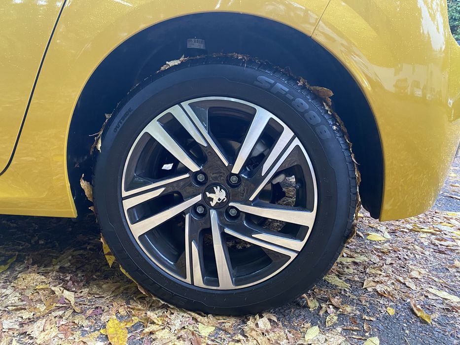 Peugeot 208 - 2020 г.
