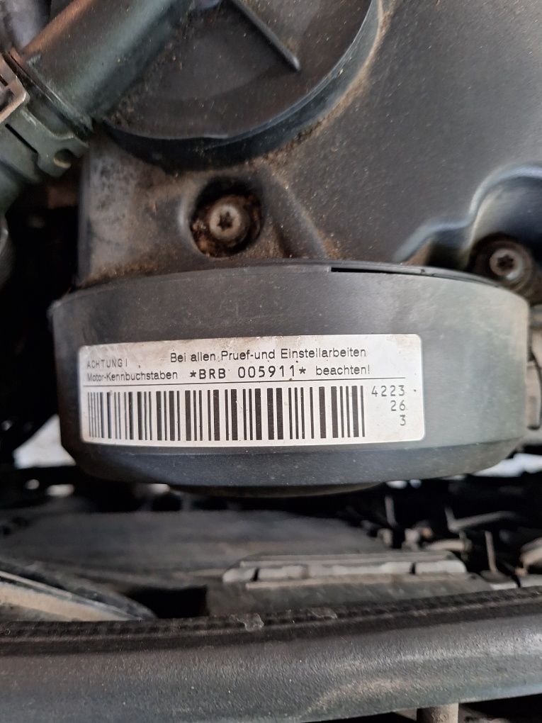 Dezmembrez audi a4 b7 19 si 2L tdi
