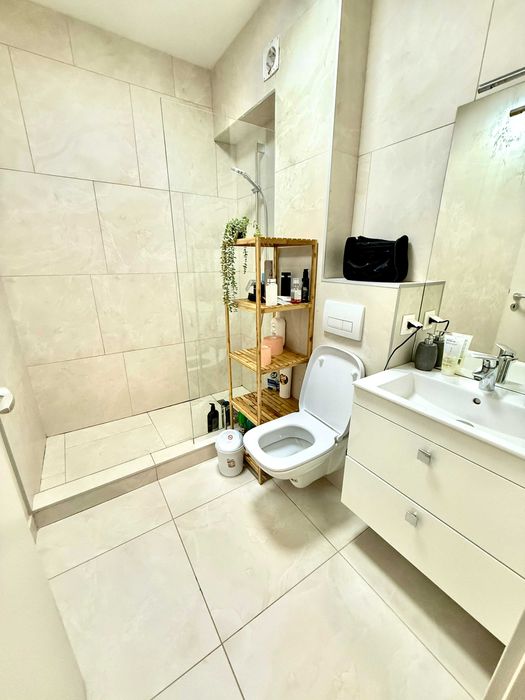 Apartament 3 camere, mobilat & utilat, garaj, boxă, 2 băi, etaj 2/4