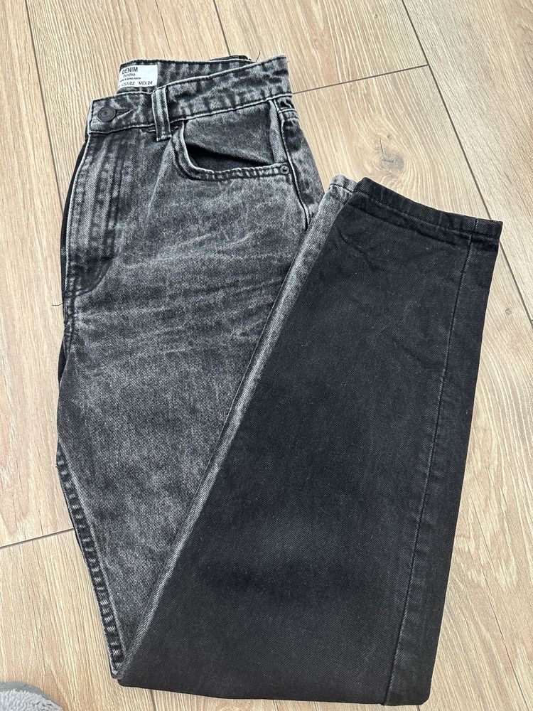 Дънки Bershka черно и сиво