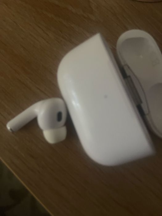 Carcasa,incarcare Airpods Pro2 casca stanga