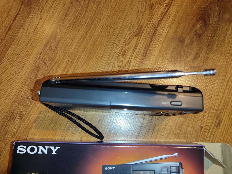 Радио Sony ICF-SW7600G FM Stereo/SW/MW/LW PLL World Radio.