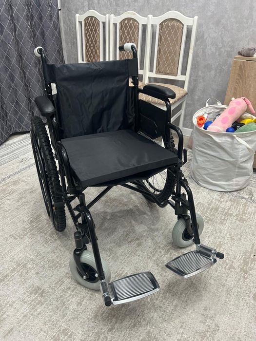 Инвалидная коляска