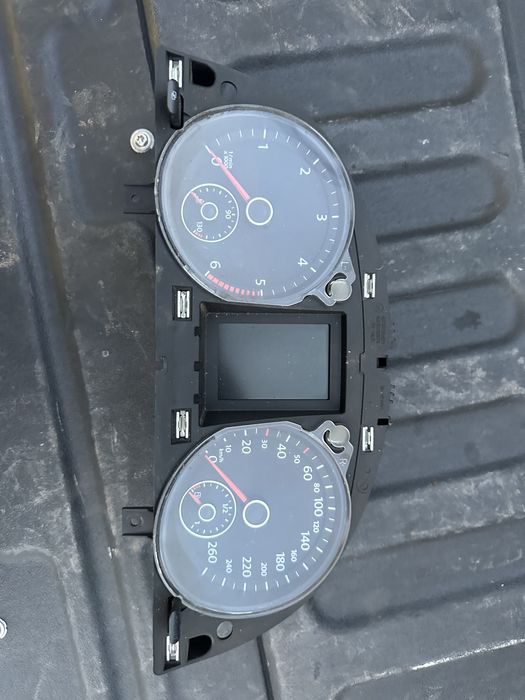 Километраж Volkswagen Passat b6 facelift фейс бял пасат 6