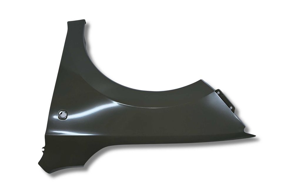 Крыло переднее (с отверстием) левое Rapid с 2013 по 2017 год