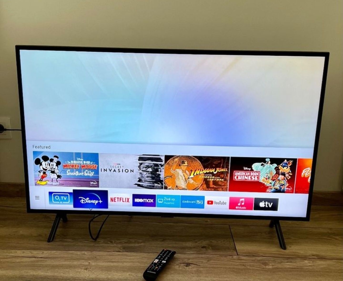 4K Smart TV оригинал Samsung 109cm Wi-Fi YouTube Netflix