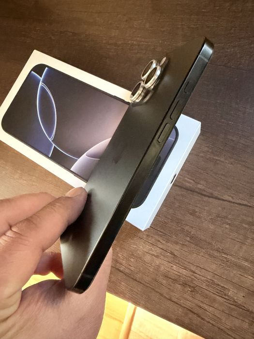 Iphone 16 pro max 256 gb eSIM