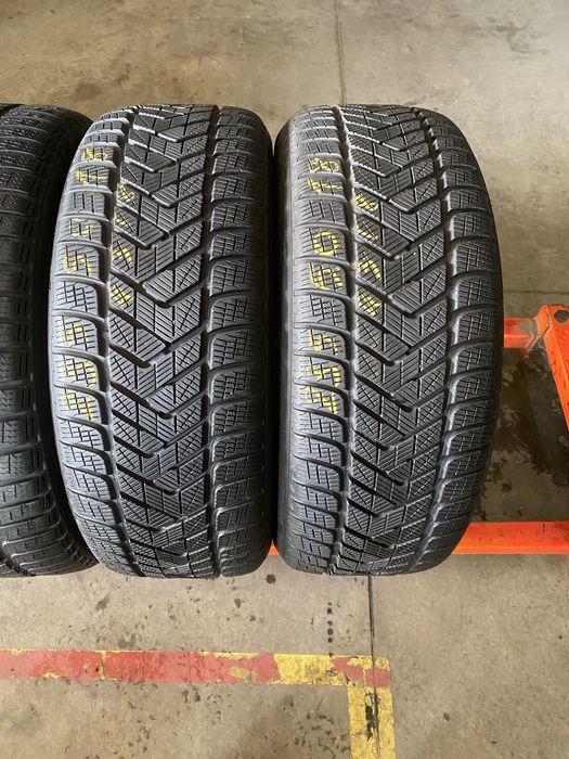 Anvelope iarna 235/50/18 Pirelli Sottozero 3 235 50 18 R18