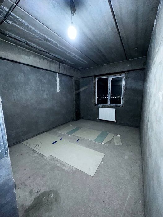 3-комнатная квартира возле ТРЦ Compass — Мирабад, ремонт 70% — 61 м²