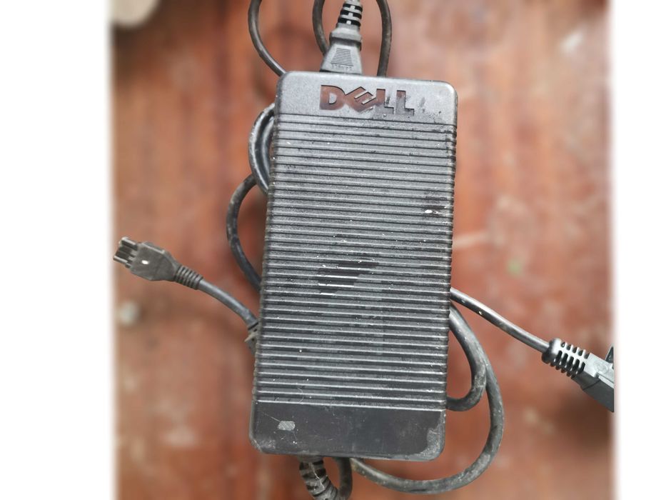 Импулсни захранвания DELL DA-2 12V/220W