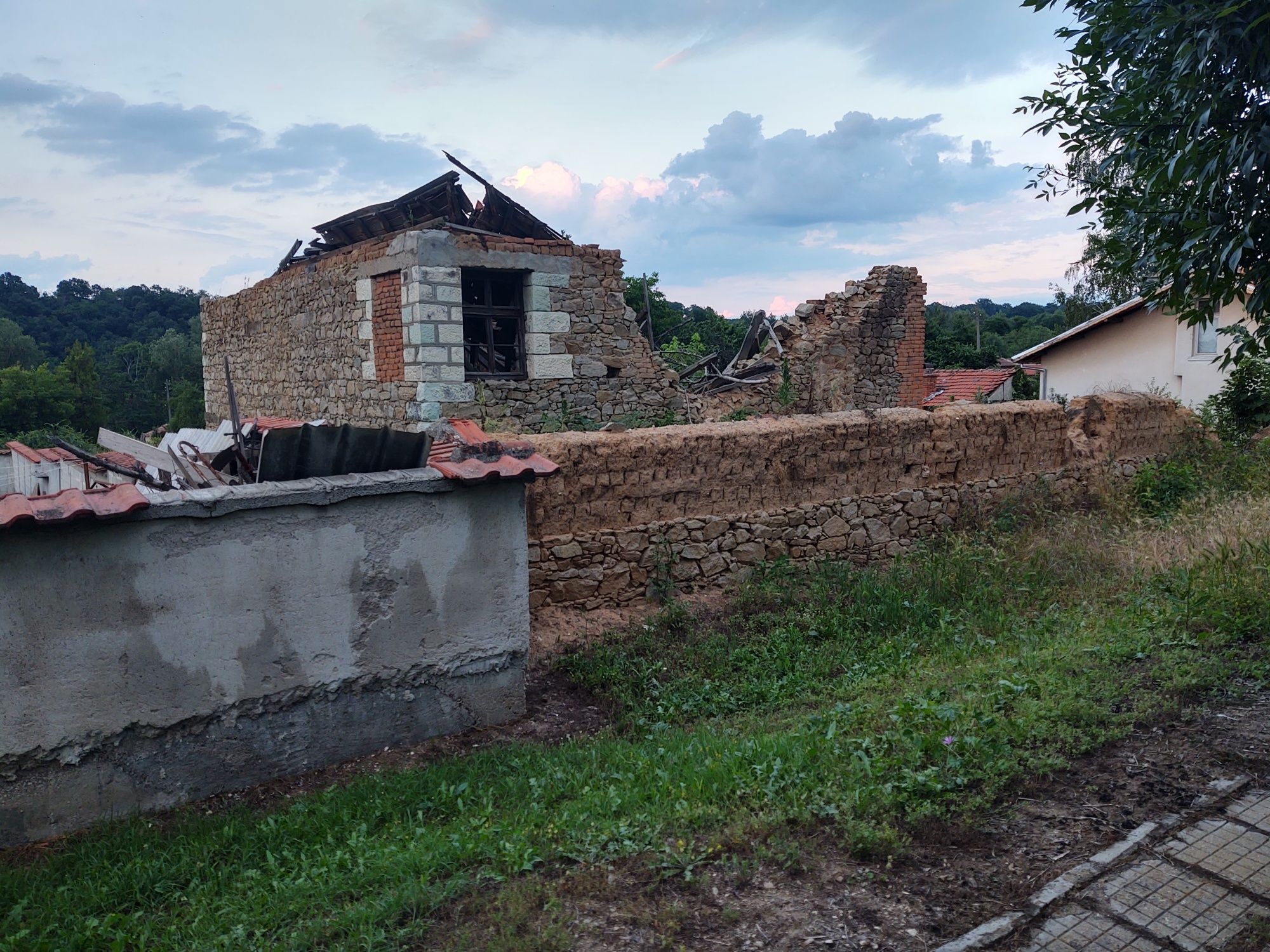 Царева Поляна Къща с два парцела