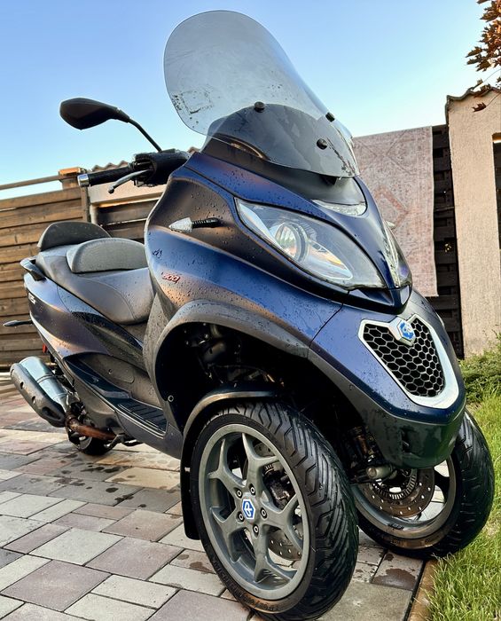 Piaggio 3 roti, piaggio mp3, piaggio 500cc, abs/asr, conduci cu B-ul