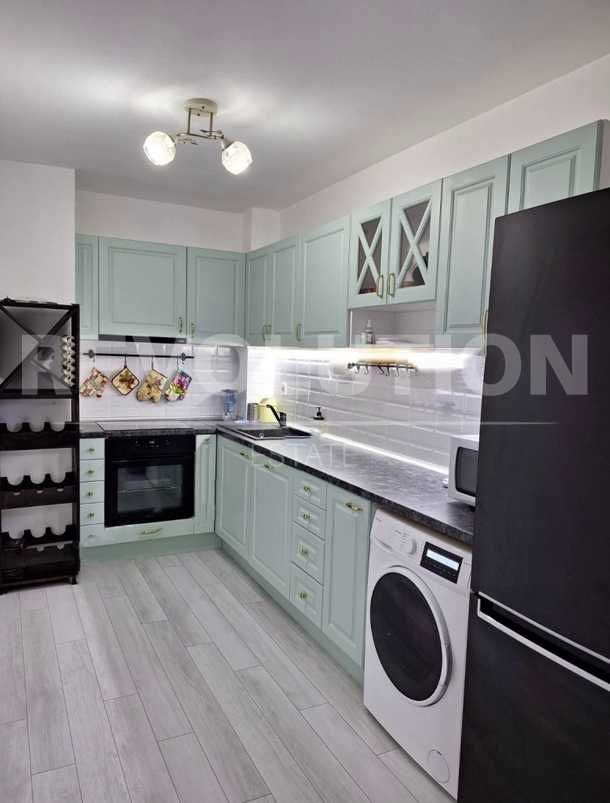 Дава се под наем Двустаен апартамент в Пловдив, Тракия - 65 кв.м за 450 € - Снимка #2