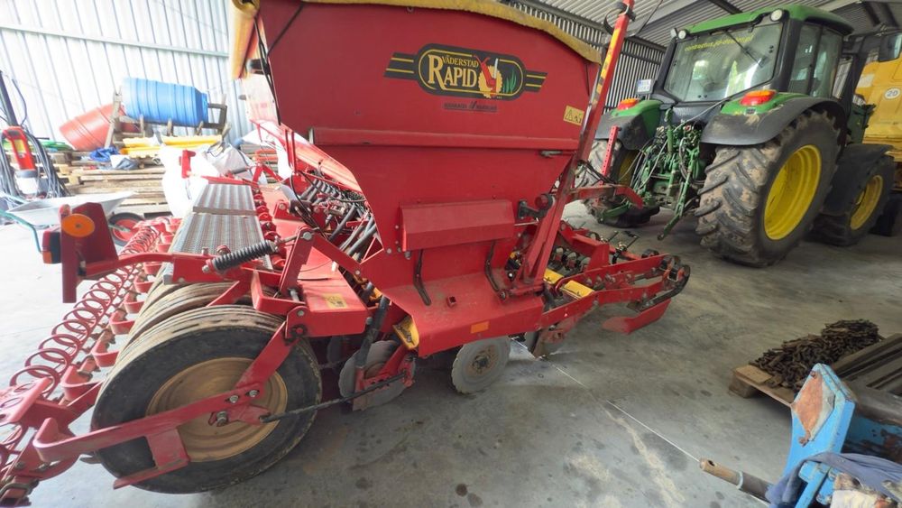Semanatoare grau cu fertilizare vaderstad rapid 300 c