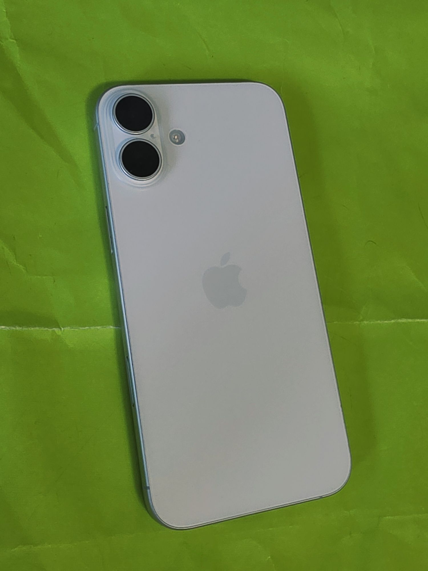 99% 256GB iPhone 16 Plus + Yettel Гаранция 2027г. White / Бял