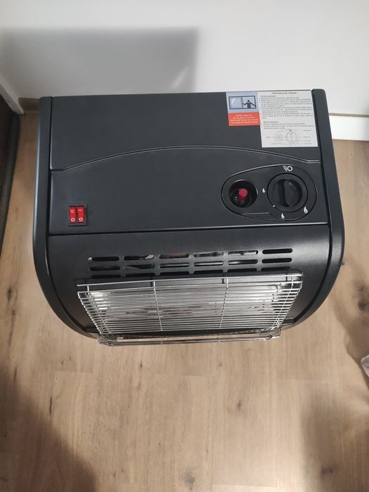 Vând sobă metalica pe gaz  si rezistente pe quartz