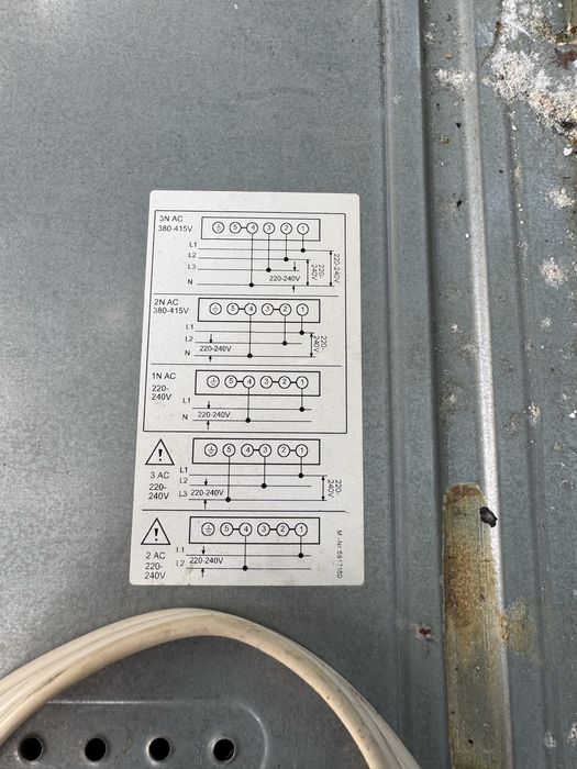 Miele H4418EP фурна с пиролиза за вграждане с керамичен плот