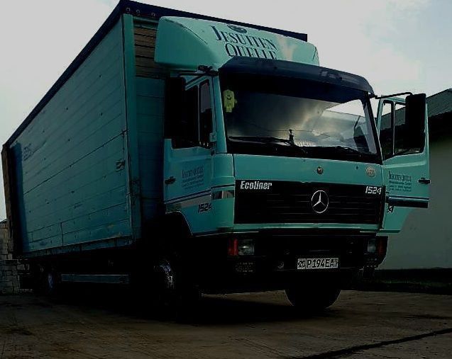 Сотилади Мерседес 1524