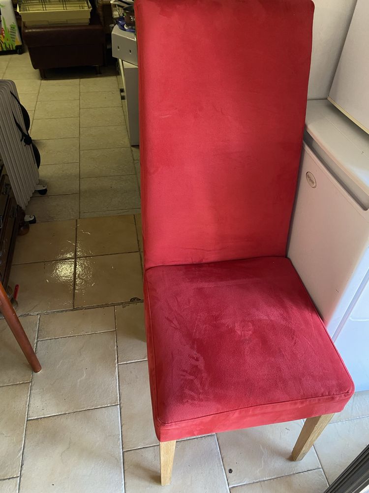 Продавам 4 броя трапезни стола