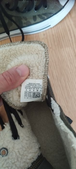 Bascheți blăniți Converse