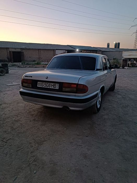 Срочно Волга 31105