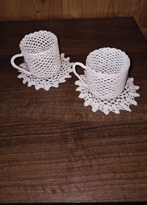 Vaze croșetate manual apretata manual