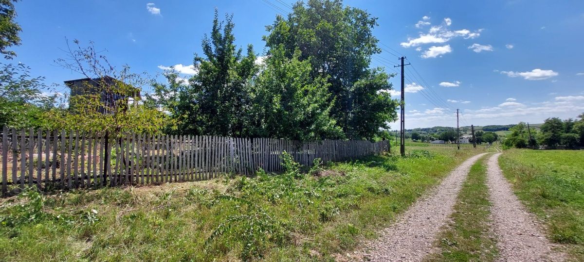 Gospodărie lângă lac la 10 min. de Dorohoi - casă + 5000 mp teren