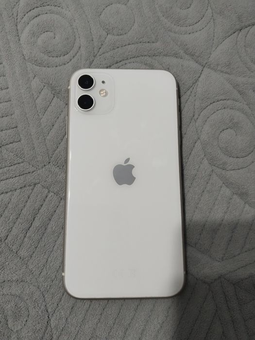 Продам Iphone 11 на 128 гб. в отличном состоянии!