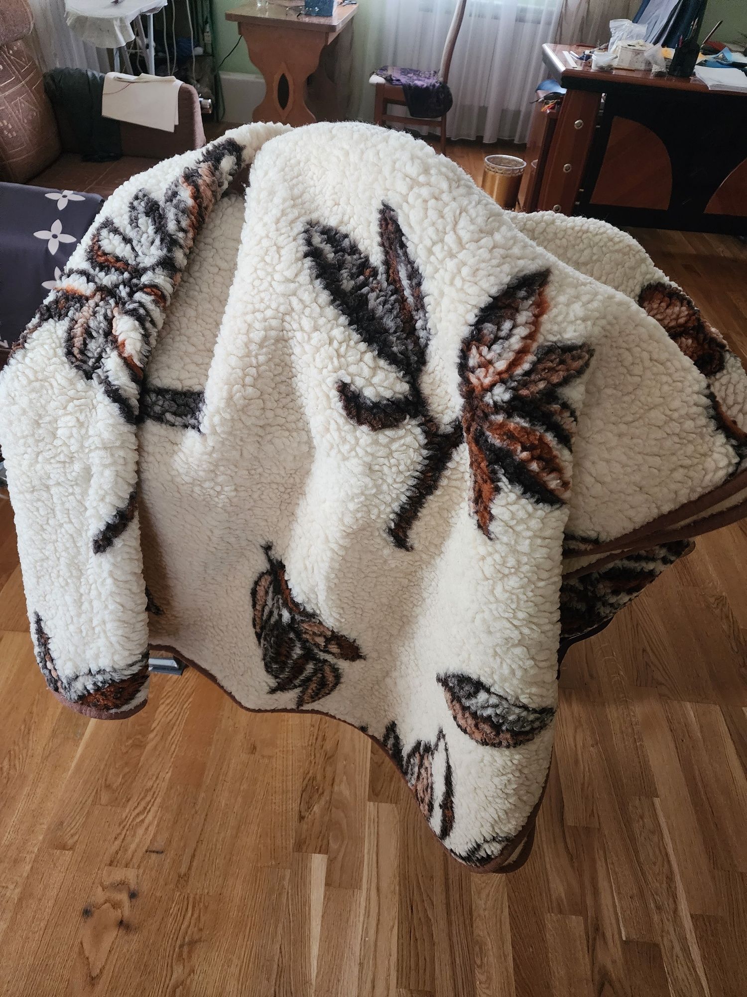 Одеяло тёплое зимнее из овечьей шерсти