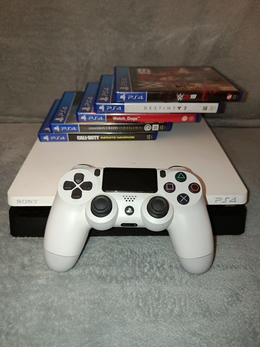 Ps4 slim de 1TB - 1000GB - + 5 jocuri + 1 maneta / controller