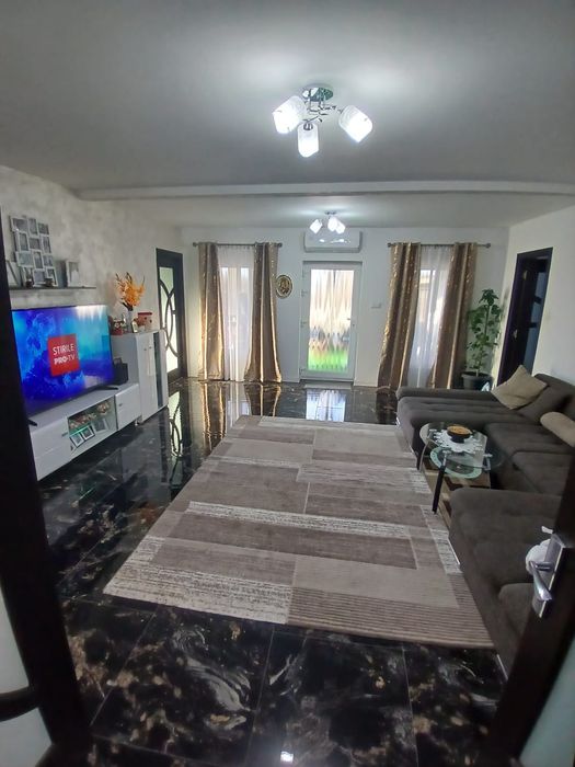 OCAZIE...Vând schimb cu ap 2  cameri plus dif