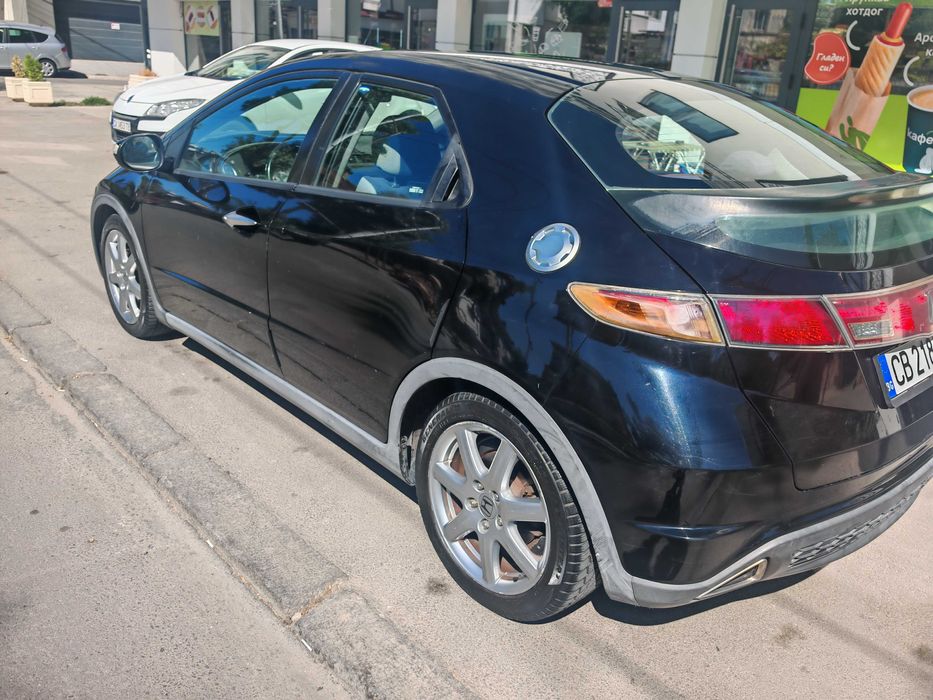 Honda Civic 1.8 бензин