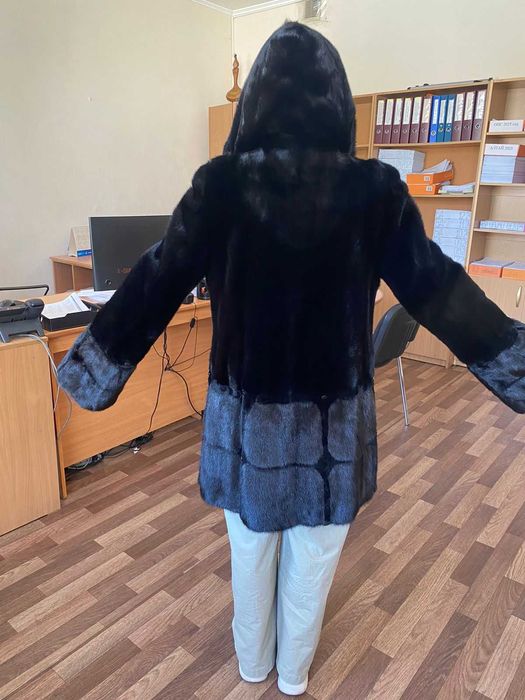 Продается норковая шуба