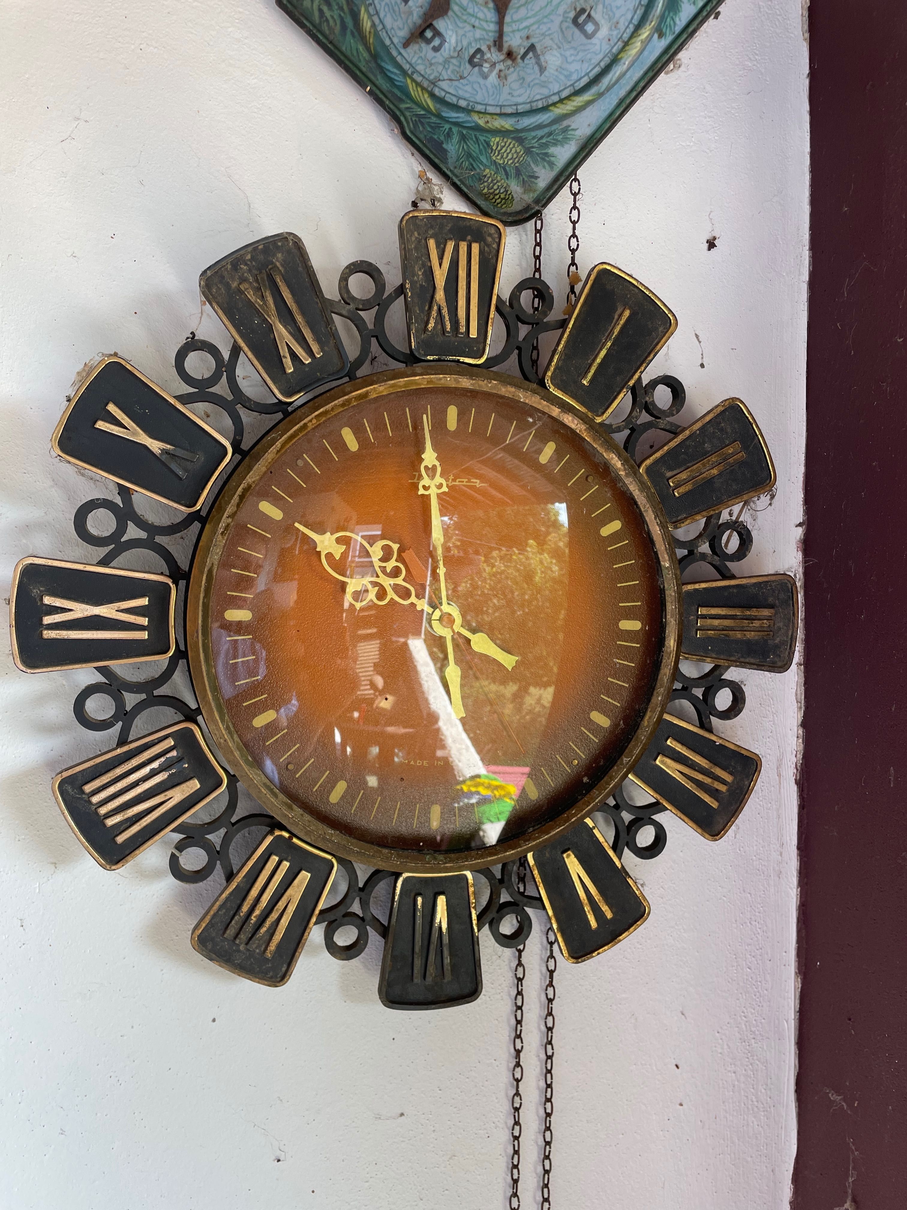 Стари неработещи часовници
