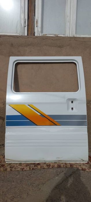 Машина дамас дверь