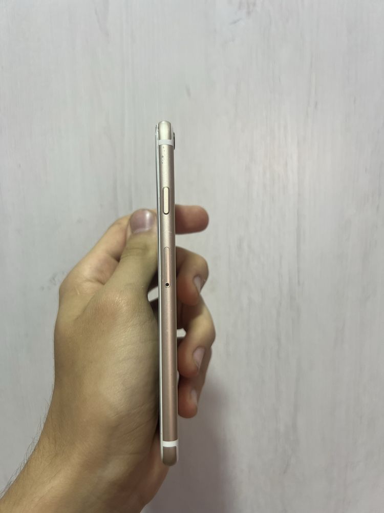 IPhone 6 64 gb gold Идеально работает
