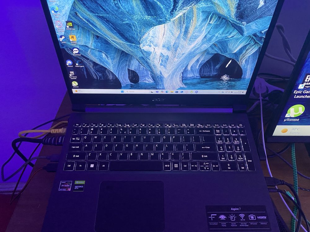 Vand/schimb laptop de gaming acer aspire 7