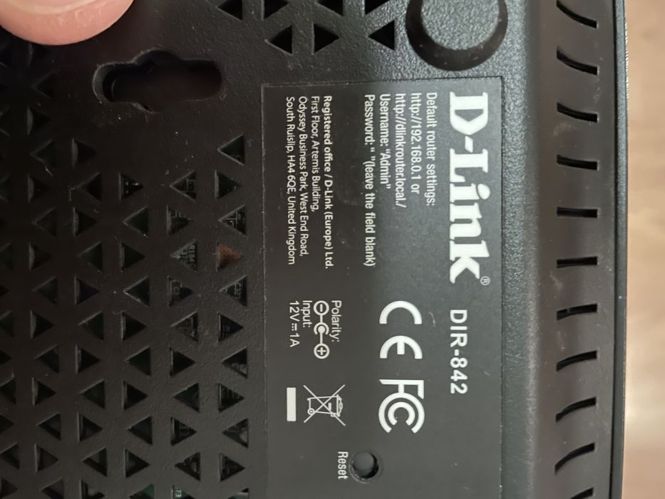 Router D-Link  DIR842, AC1200 dual band, Gigabit