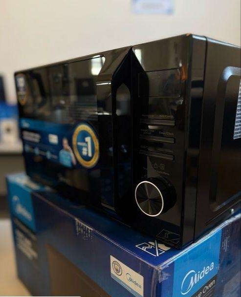 Микровълнова фурна MIDEA с грил 700/1000W