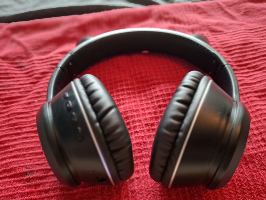 Black Cat Ear Wireless Headphones