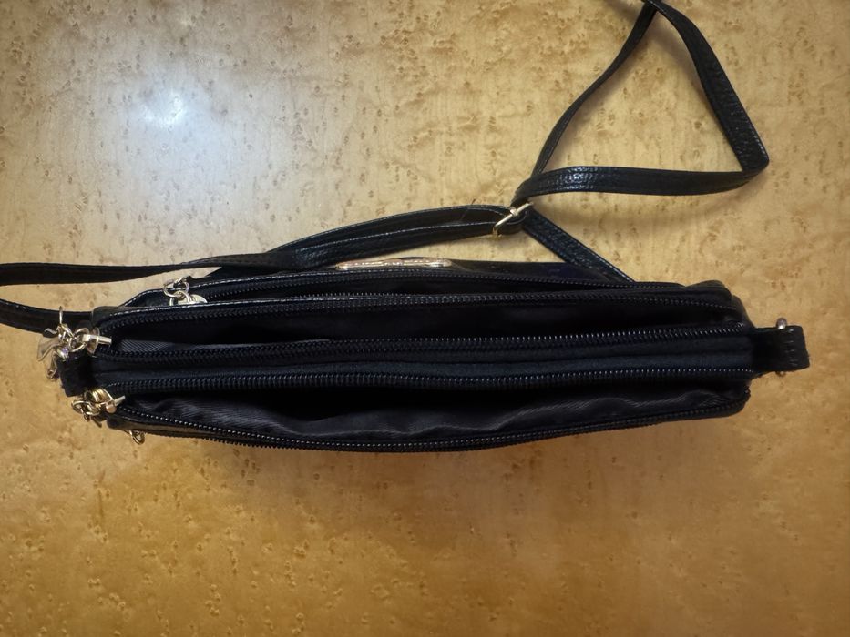 Малка дамска чанта