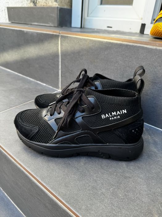Adidasi Balmain numarul 38