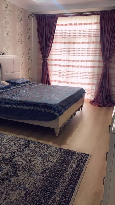 Uy sotiladi 3xonali yevro remont 107m2