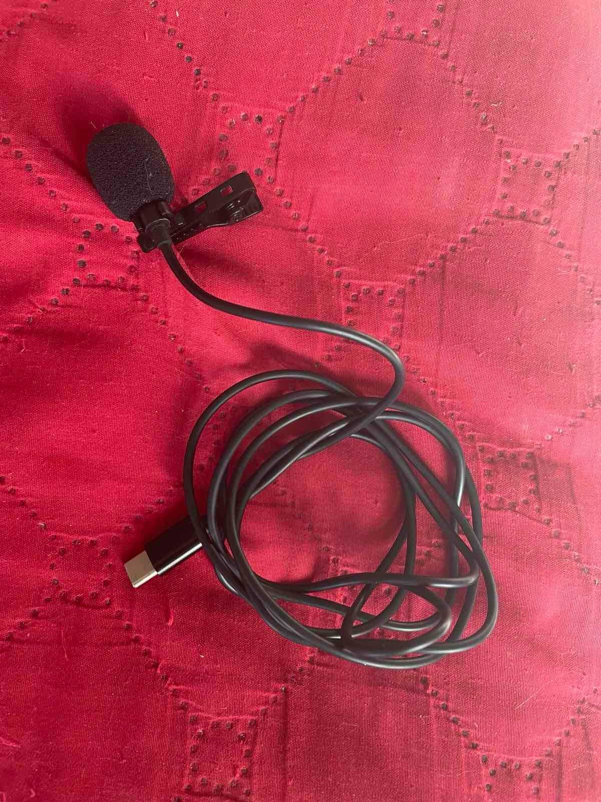Петличен микрофон с USB-C, клипс и 1.5 м кабел за телефон