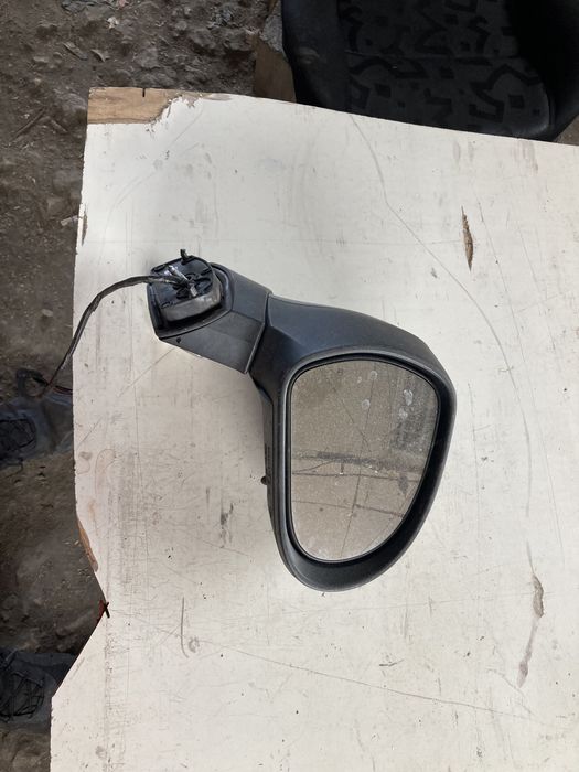 Ел. Огледала за Пежо 207 2005- 2010