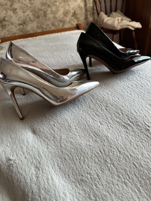 Продам женские  нарядные туфли в отличном состоянии