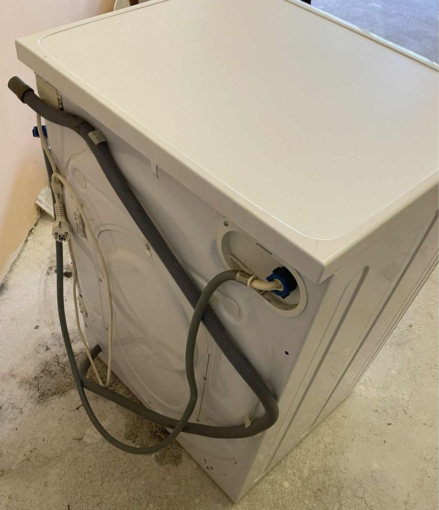 Пералня  със сушилня Indesit