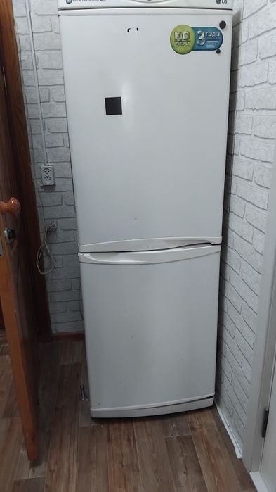 Продам холодильник
