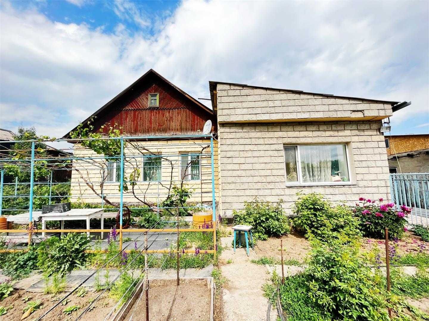 Продается ДОМ с мебелью и техникой.